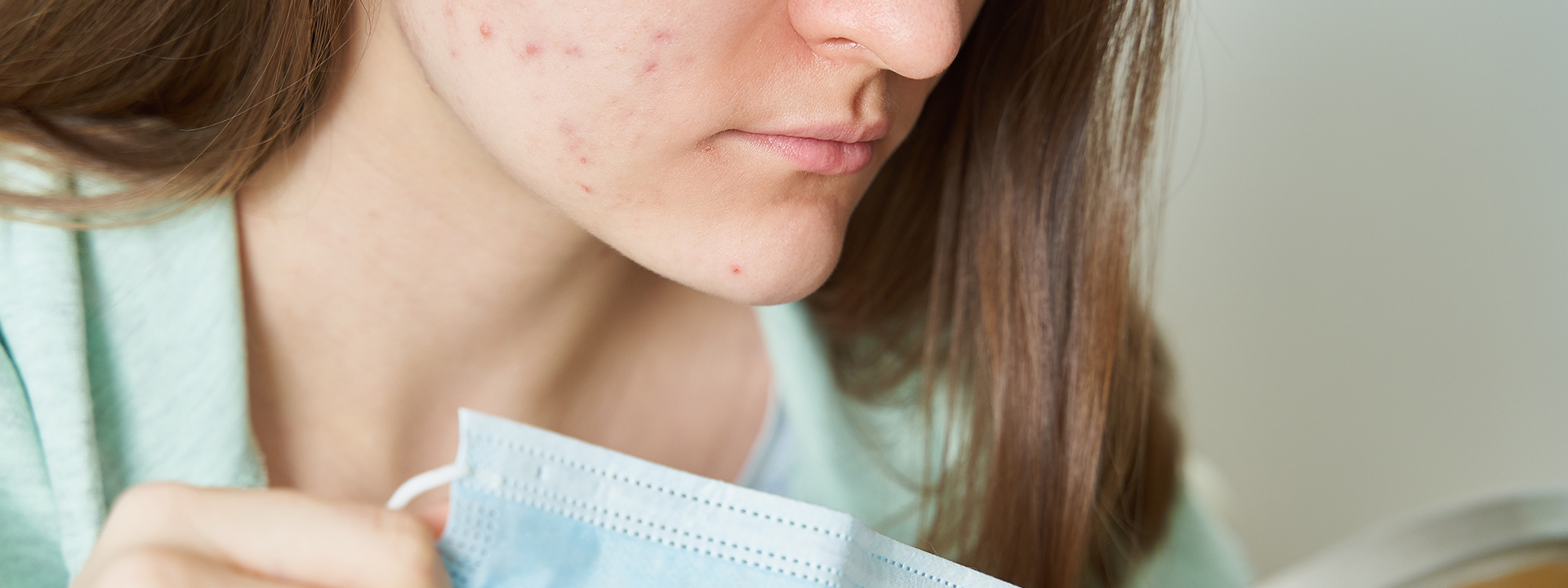 4 Ways To Protect Your Skin While Protecting Yourself